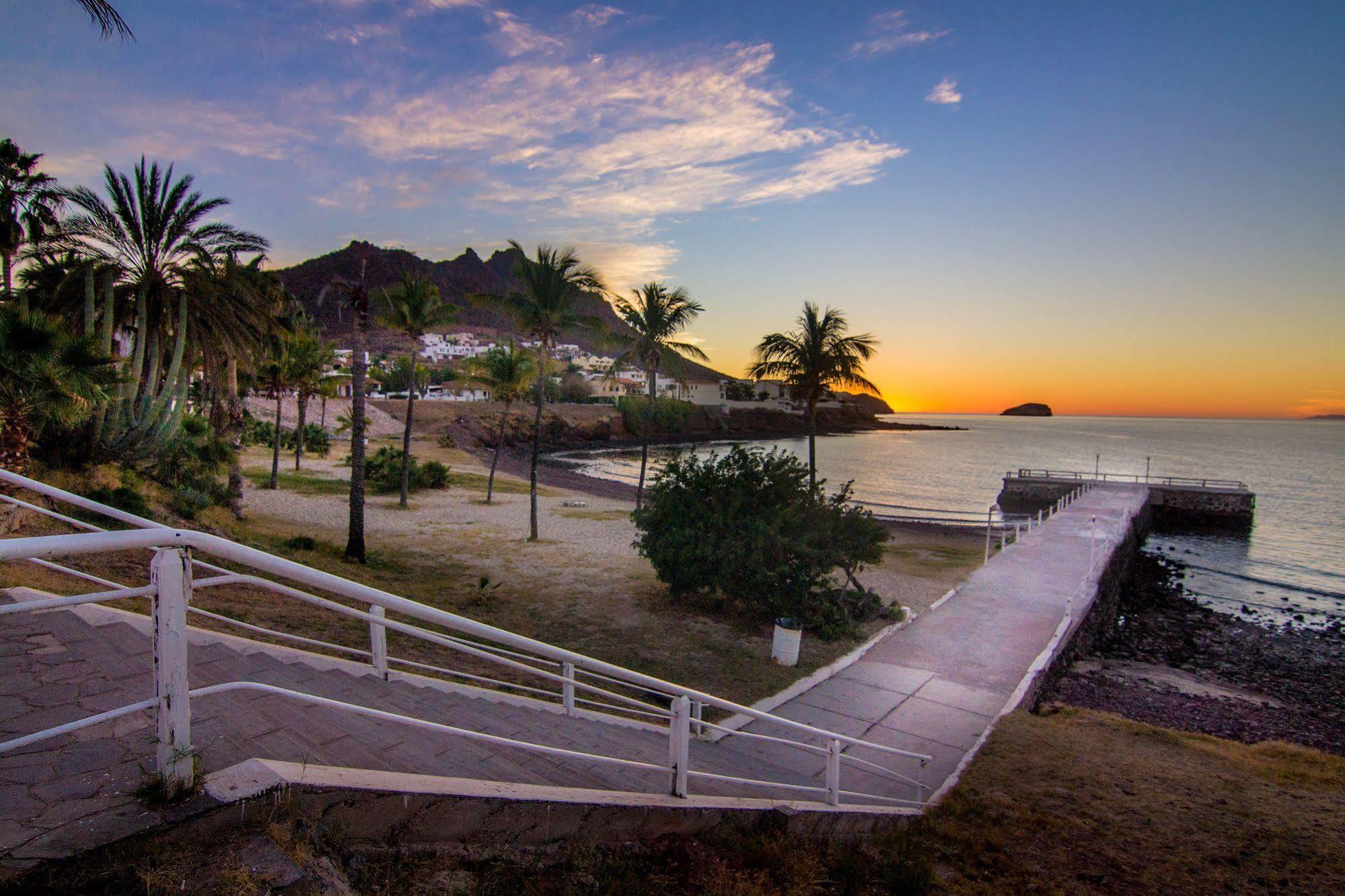 Hotel Playa De Cortes Гуаймас Экстерьер фото